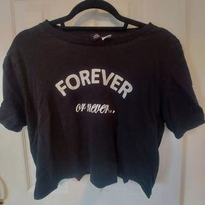 🌟 3/$10 Divided Crop T-shirt